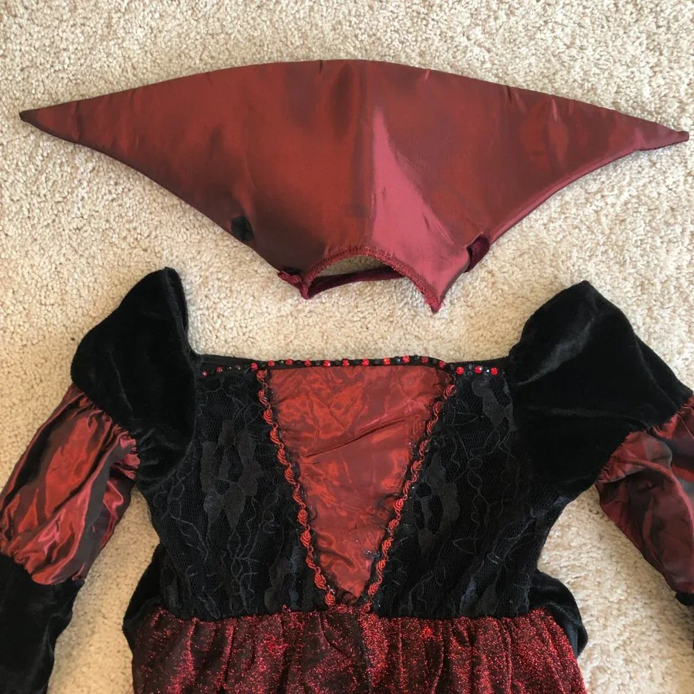 Disguise Princess Vampira Deluxe Costume Halloween Girls Black Red Velvety Dress - Picture 4 of 10